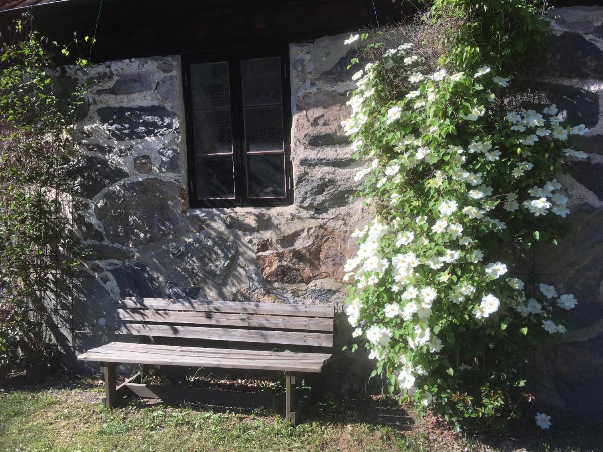 Stenlaengan Lodge Lonsboda Экстерьер фото